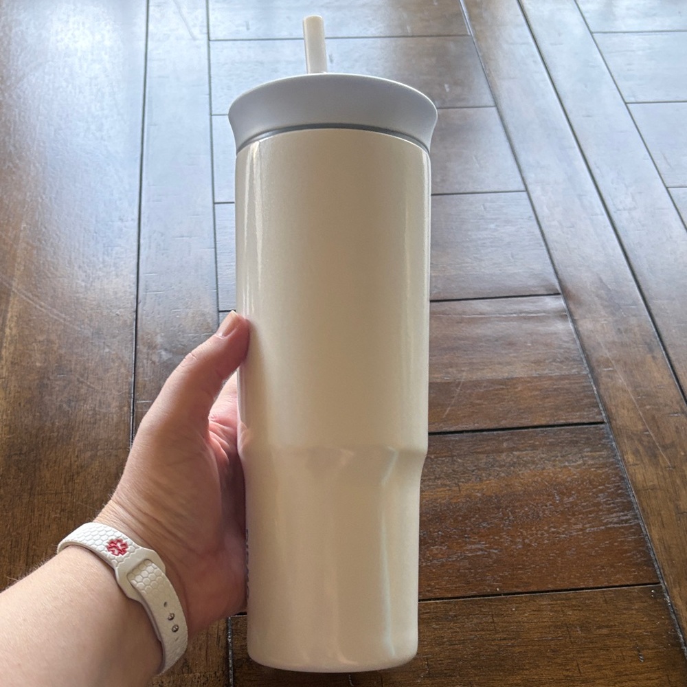 Owala Snow Globe 24 oz Tumbler - Picture 3 of 9